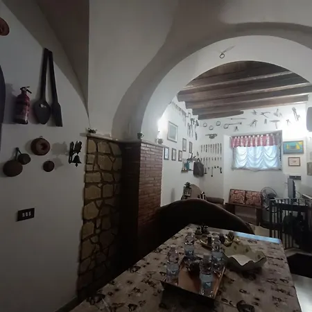 Alessi & Bed and Breakfast Mazzarino